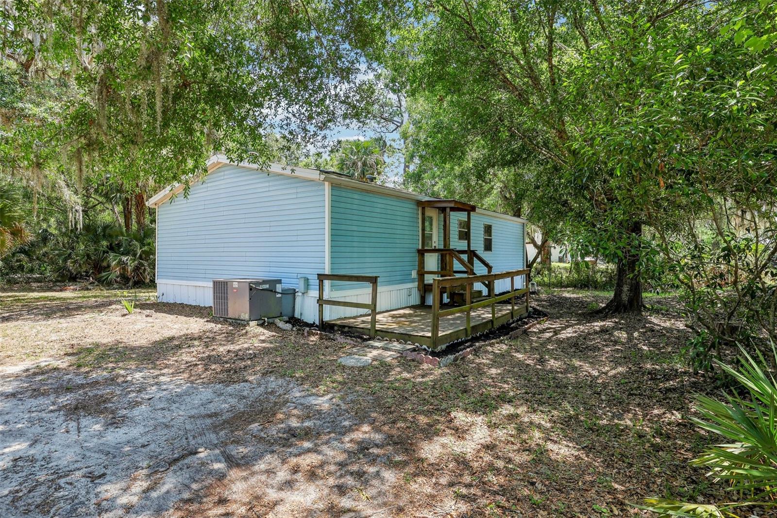 Image 29 of 100 For 300 Carol Ann Drive