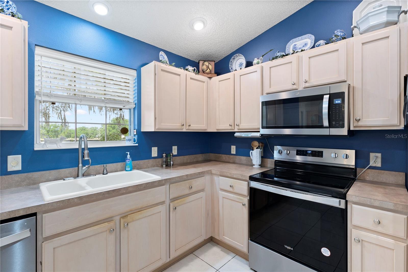 Image 14 of 39 For 8097 174th Belhaven Loop