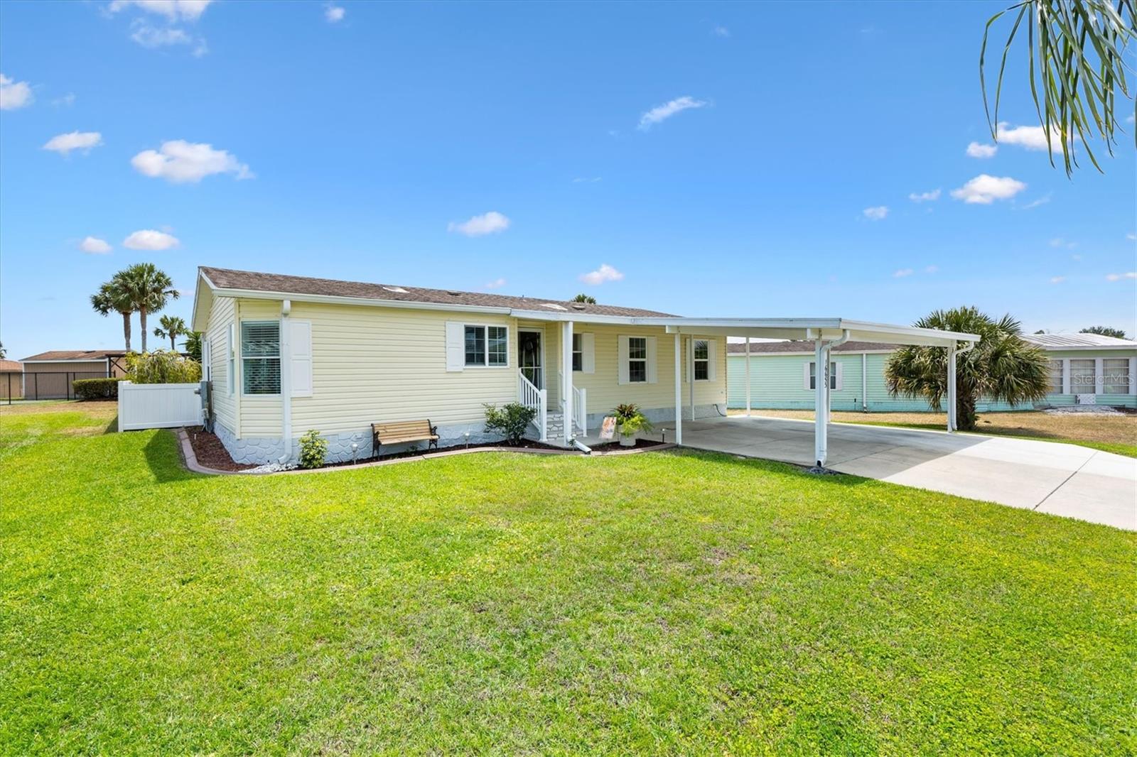 Image 4 of 37 For 16653 96th Court