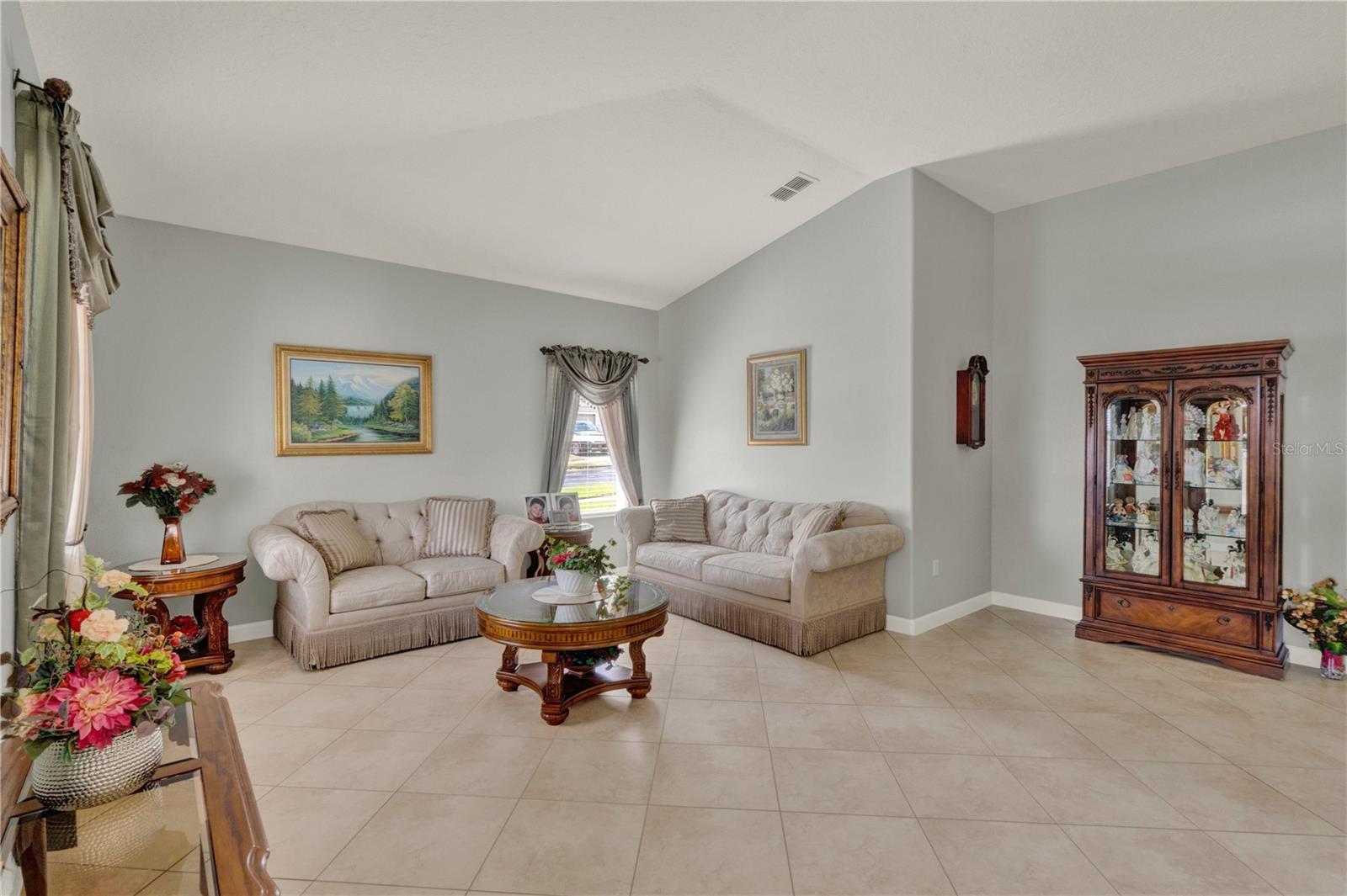 Image 10 of 38 For 5269 Royce Drive