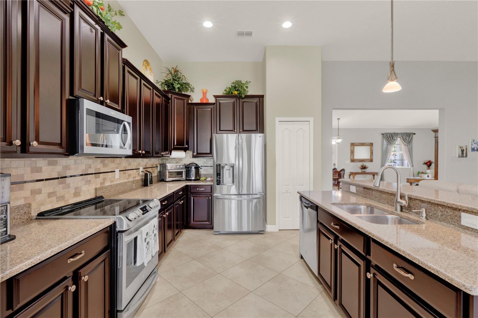 Image 11 of 38 For 5269 Royce Drive