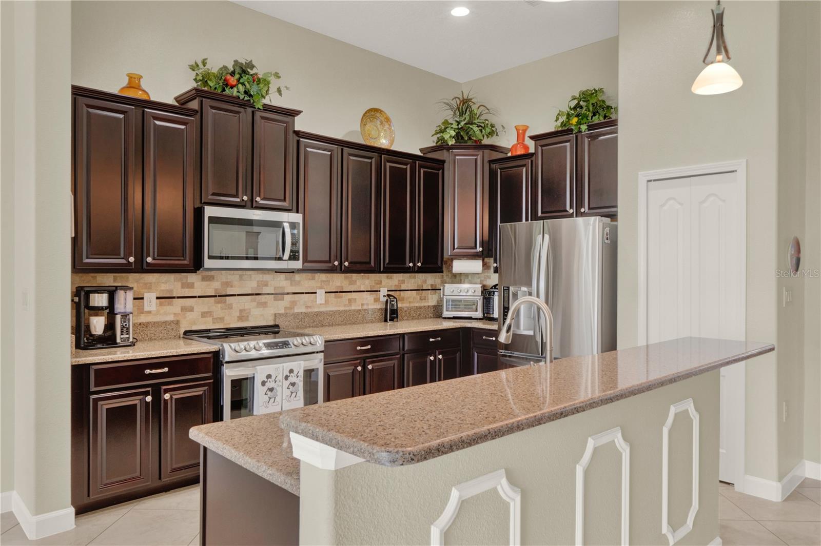 Image 13 of 38 For 5269 Royce Drive