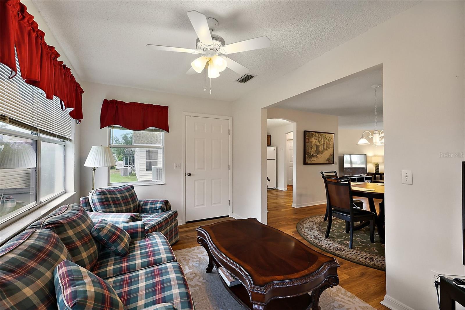 Image 16 of 38 For 518 Alcazar Court