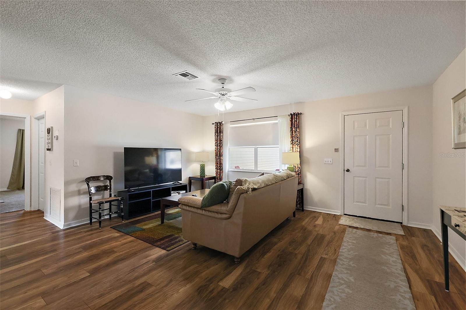 Image 9 of 38 For 518 Alcazar Court