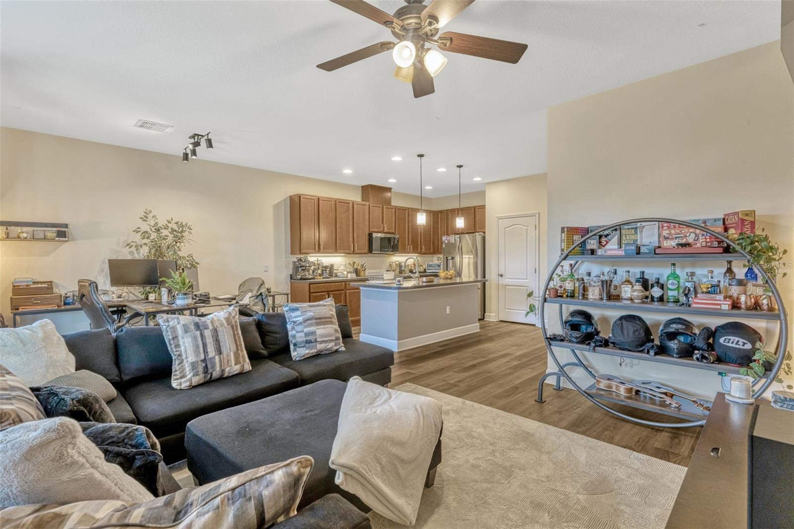 Image 3 of 46 For 2631 River Landing Drive