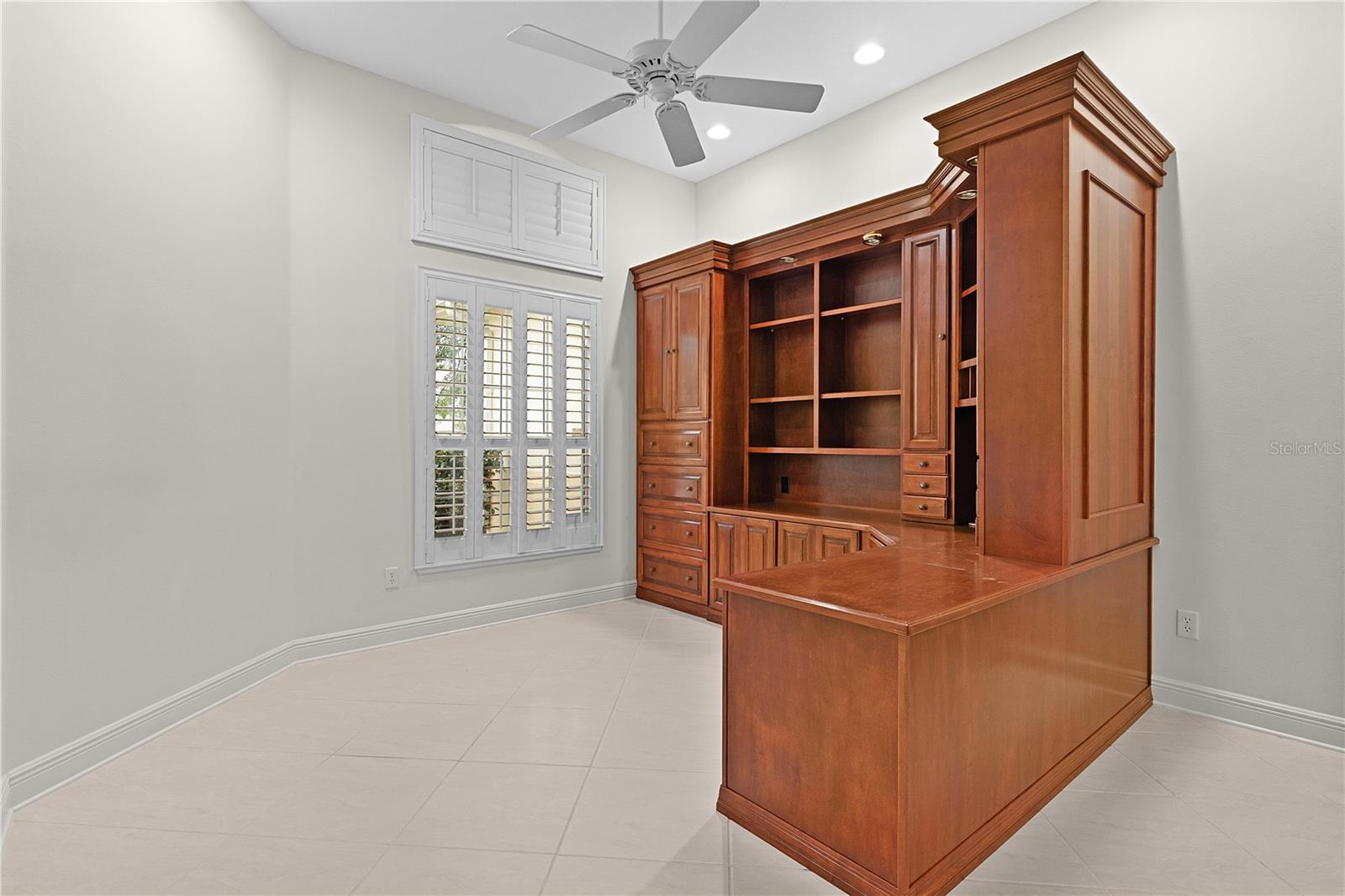 Image 17 of 71 For 1721 Sunset Ridge Drive