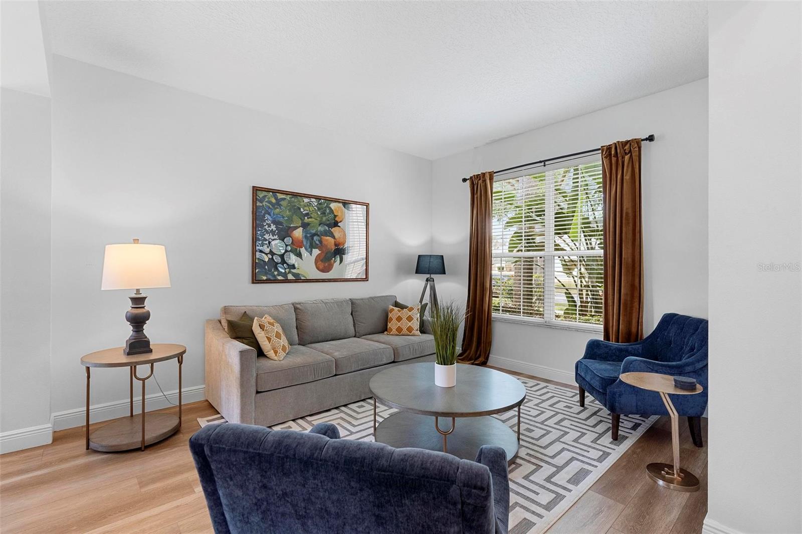 Image 10 of 62 For 8510 Palm Harbour Drive