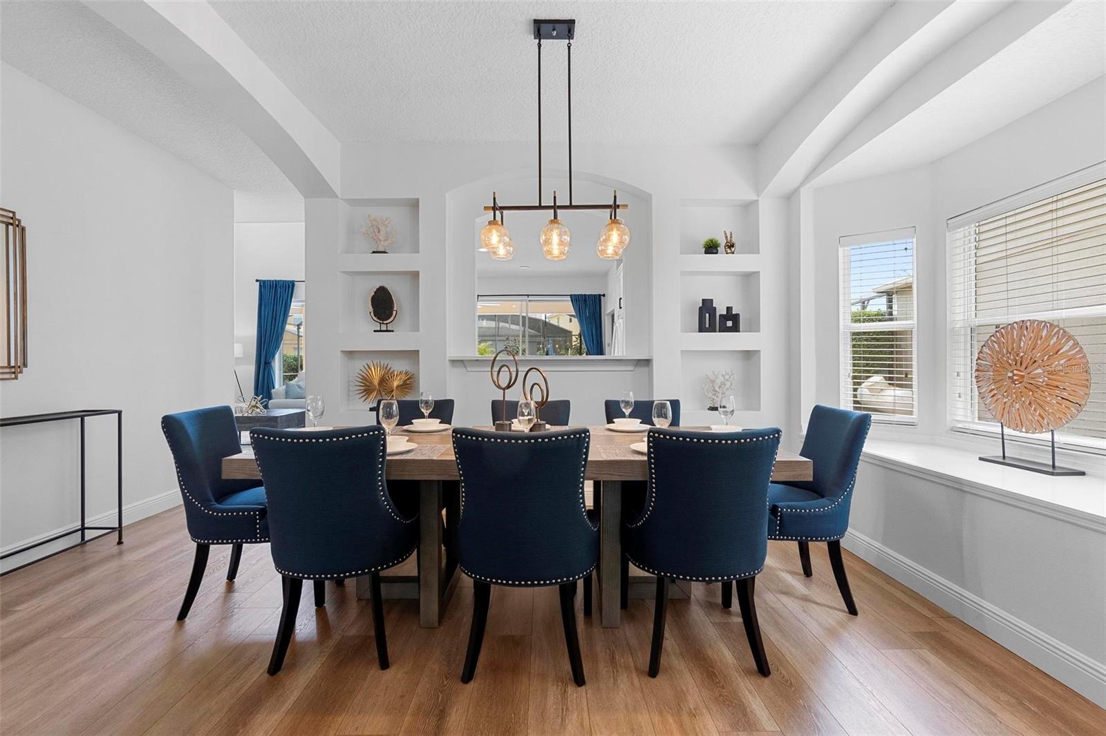 Image 19 of 62 For 8510 Palm Harbour Drive