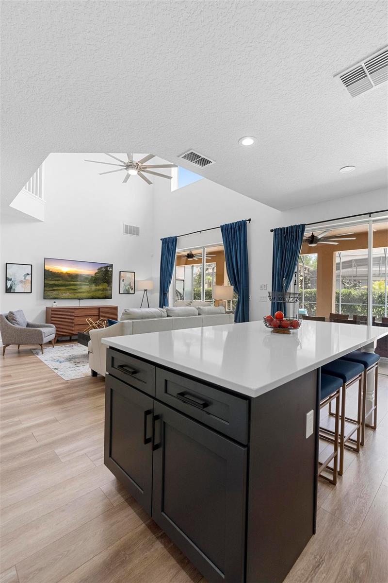 Image 23 of 62 For 8510 Palm Harbour Drive