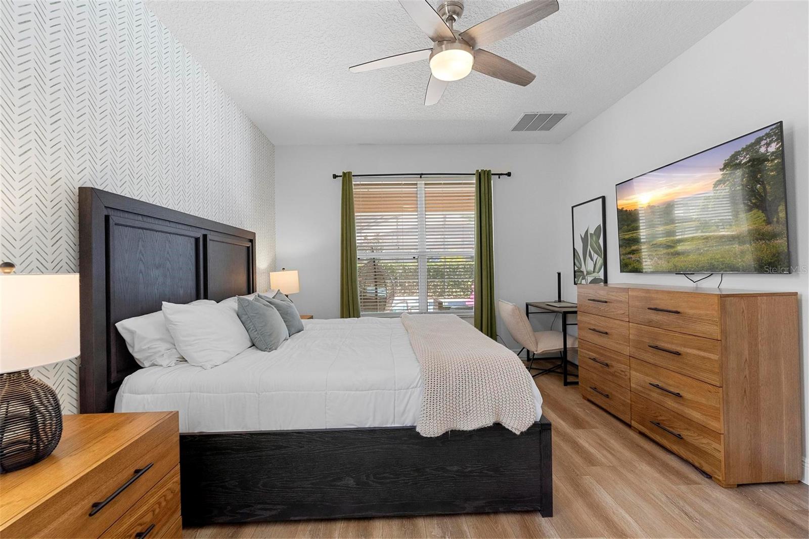 Image 43 of 62 For 8510 Palm Harbour Drive