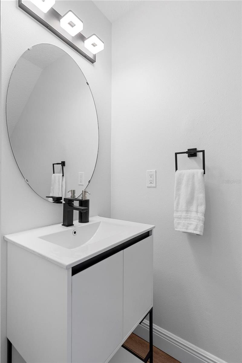 Image 44 of 62 For 8510 Palm Harbour Drive