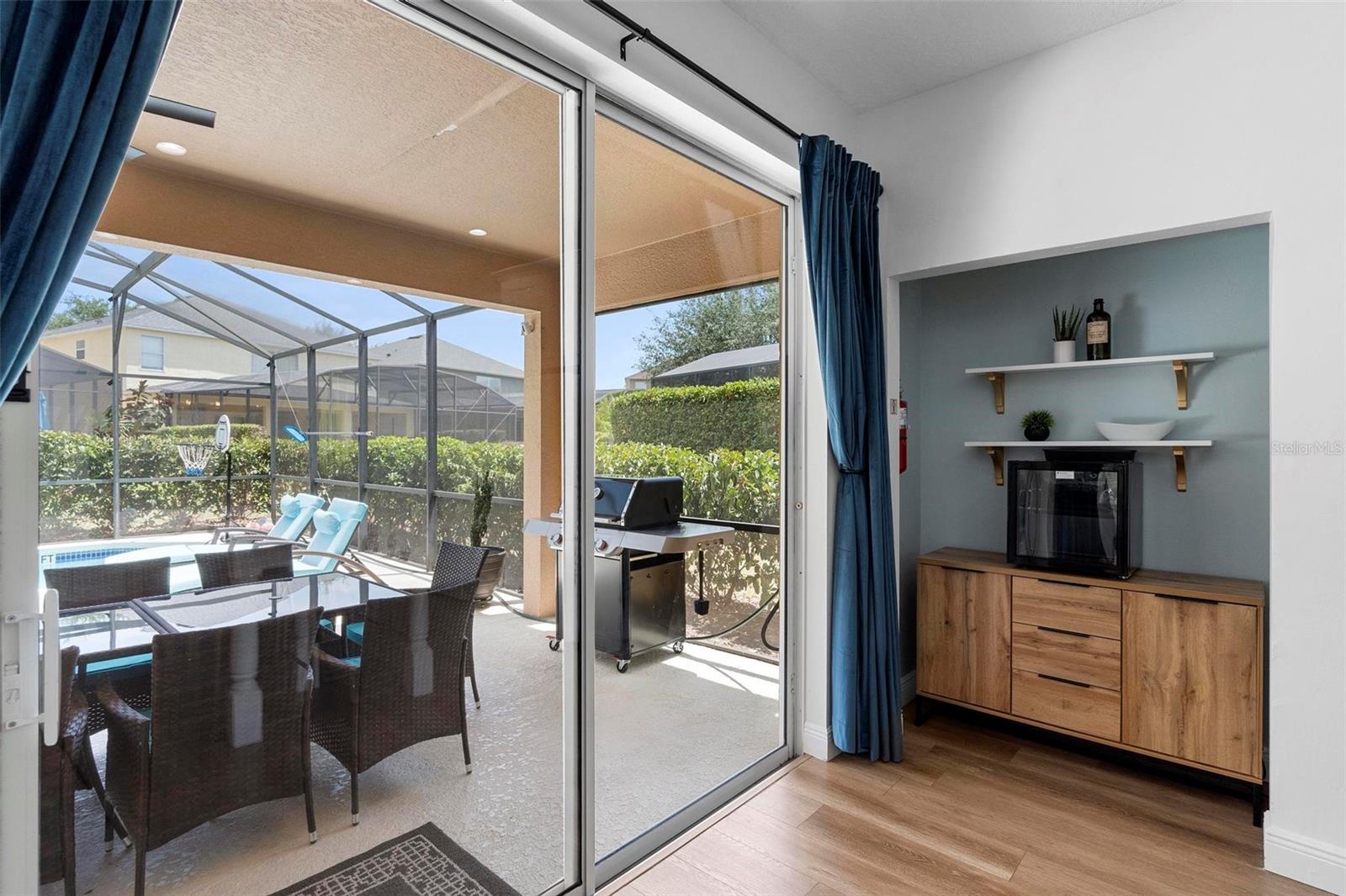 Image 50 of 62 For 8510 Palm Harbour Drive