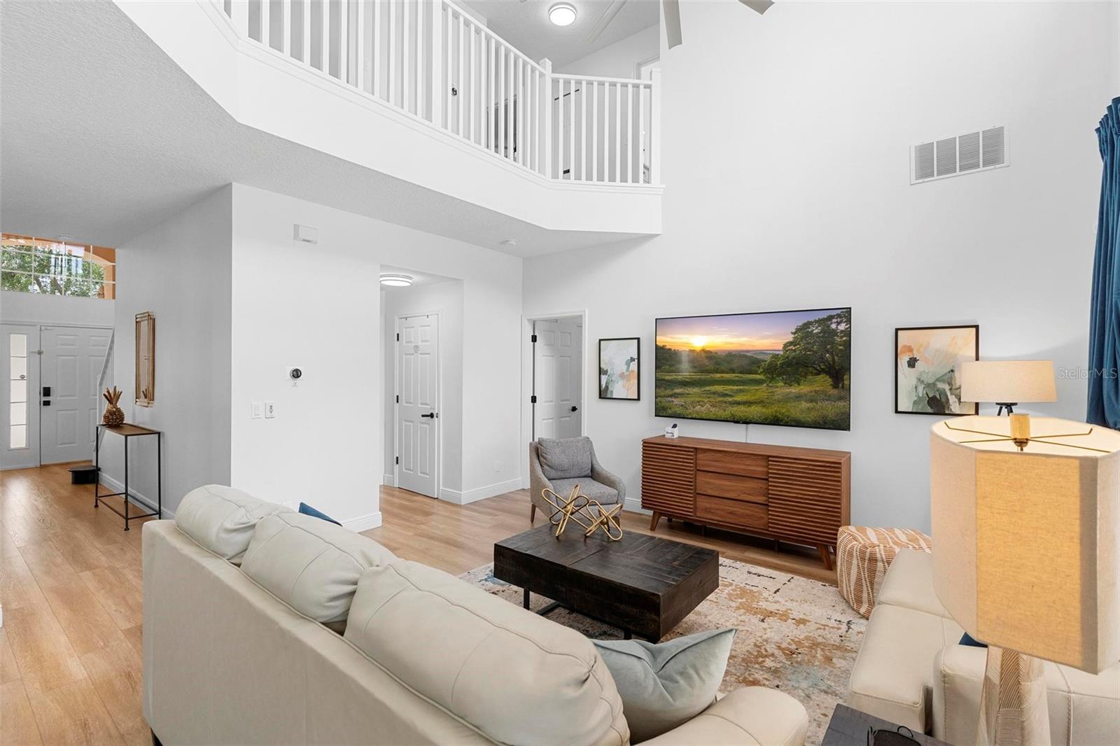 Image 7 of 62 For 8510 Palm Harbour Drive