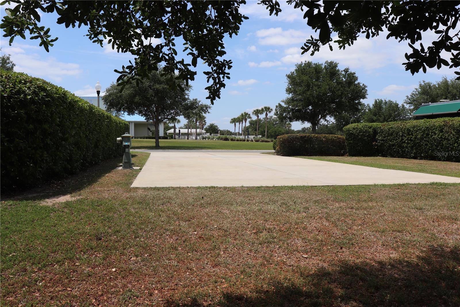 Image 11 of 41 For 9589 49th Terrace