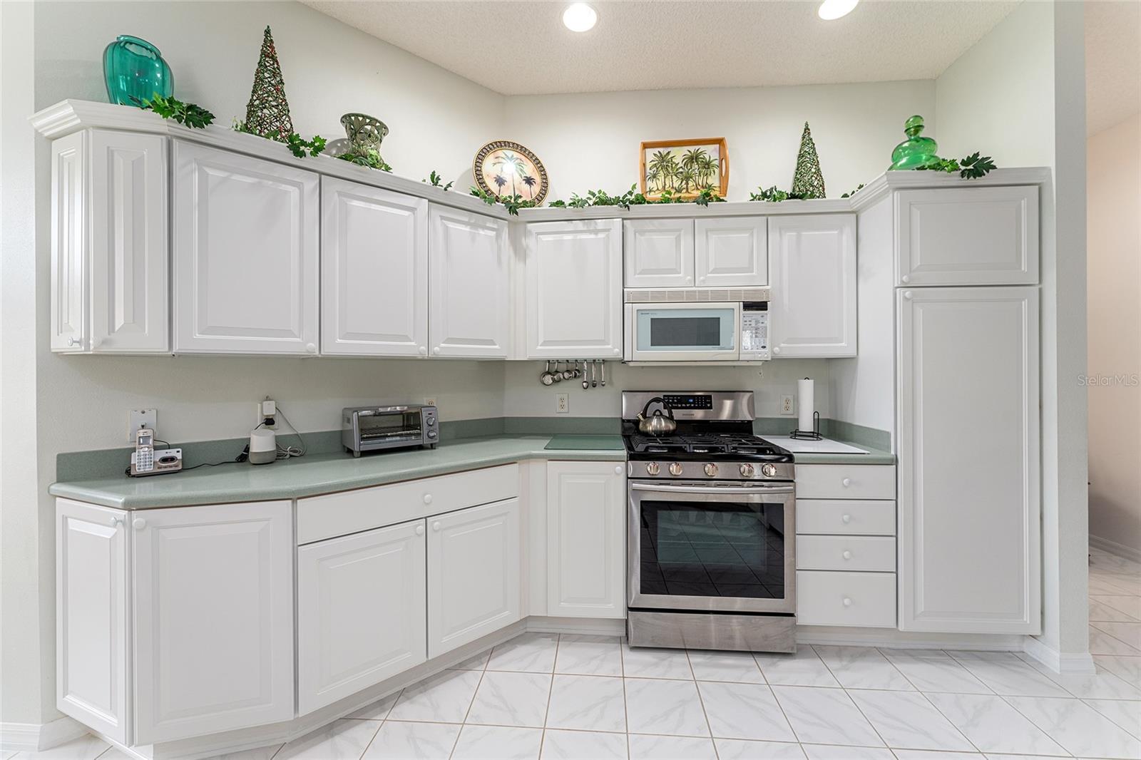 Image 22 of 58 For 1875 Saybrook Way