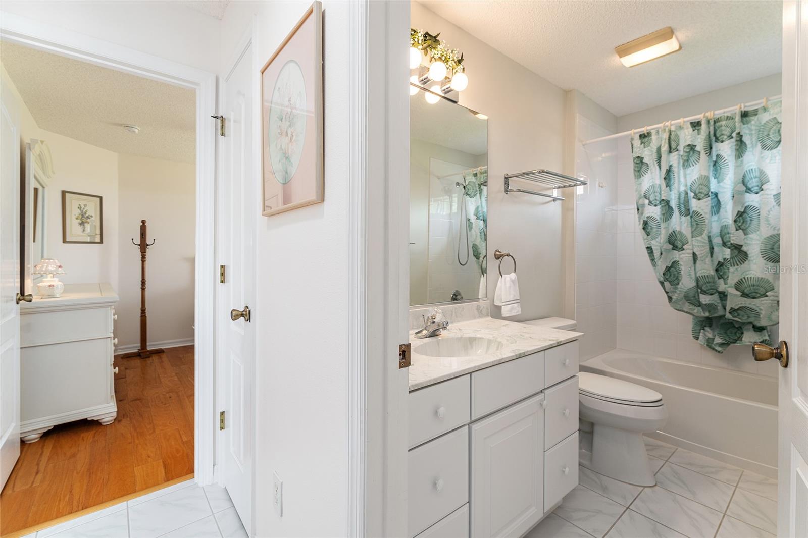 Image 36 of 58 For 1875 Saybrook Way