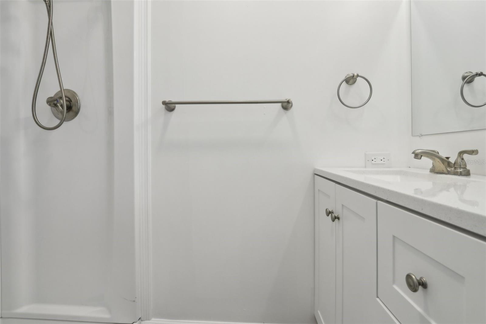 Image 19 of 48 For 24802 Pine Hill