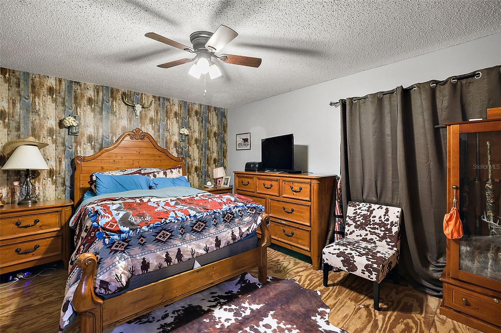 Image 16 of 35 For 24046 Bobcat Road