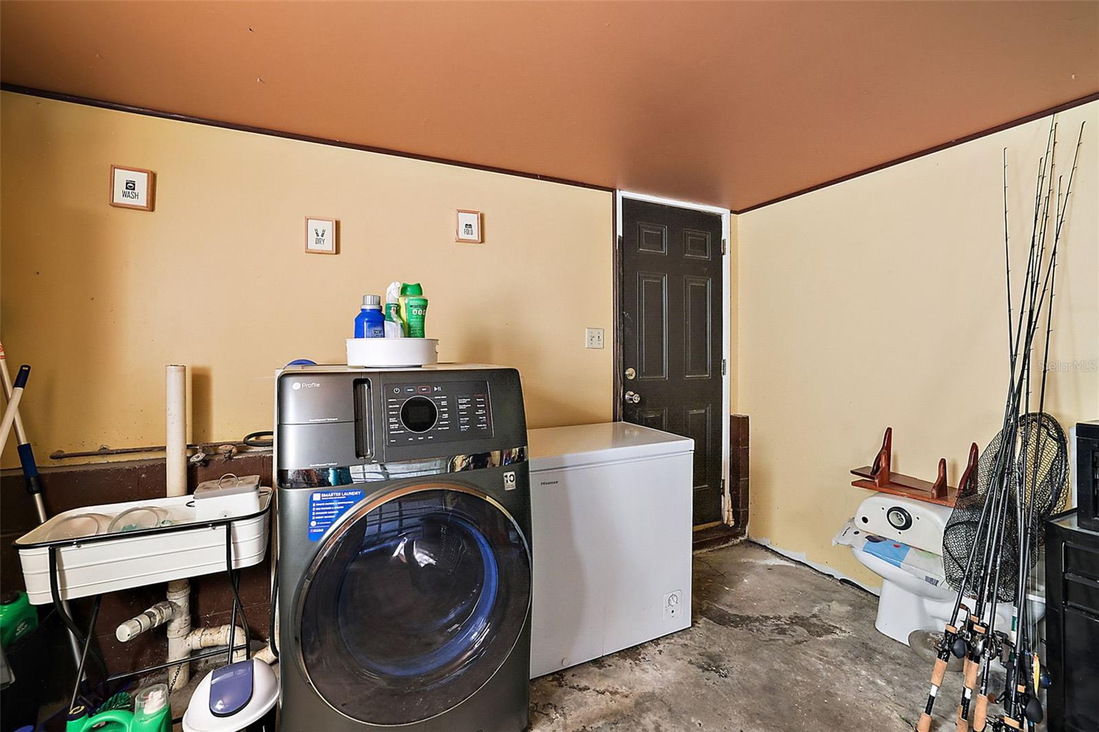 Image 22 of 35 For 24046 Bobcat Road