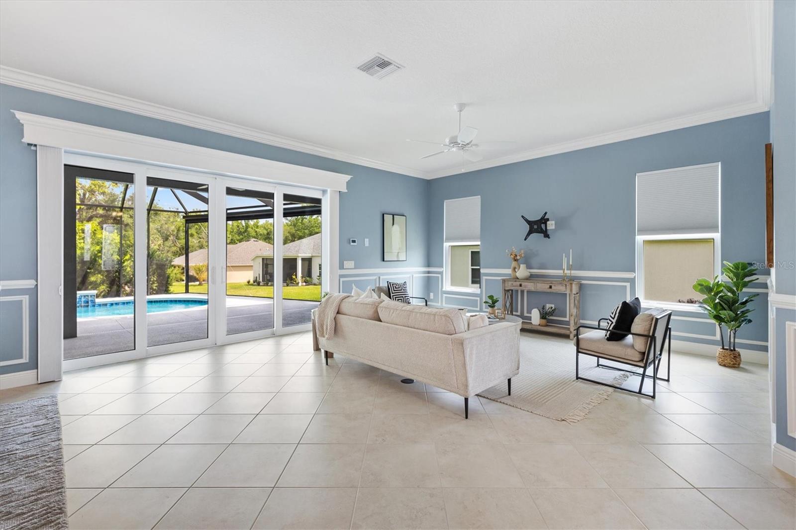 Image 14 of 92 For 6988 Lawrenceville Way