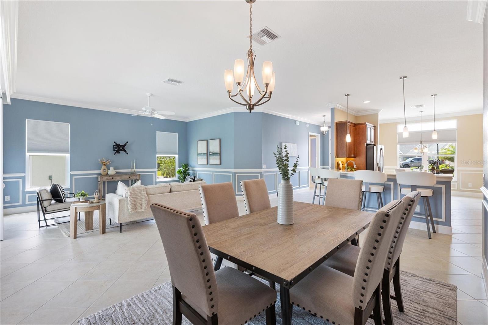 Image 17 of 92 For 6988 Lawrenceville Way