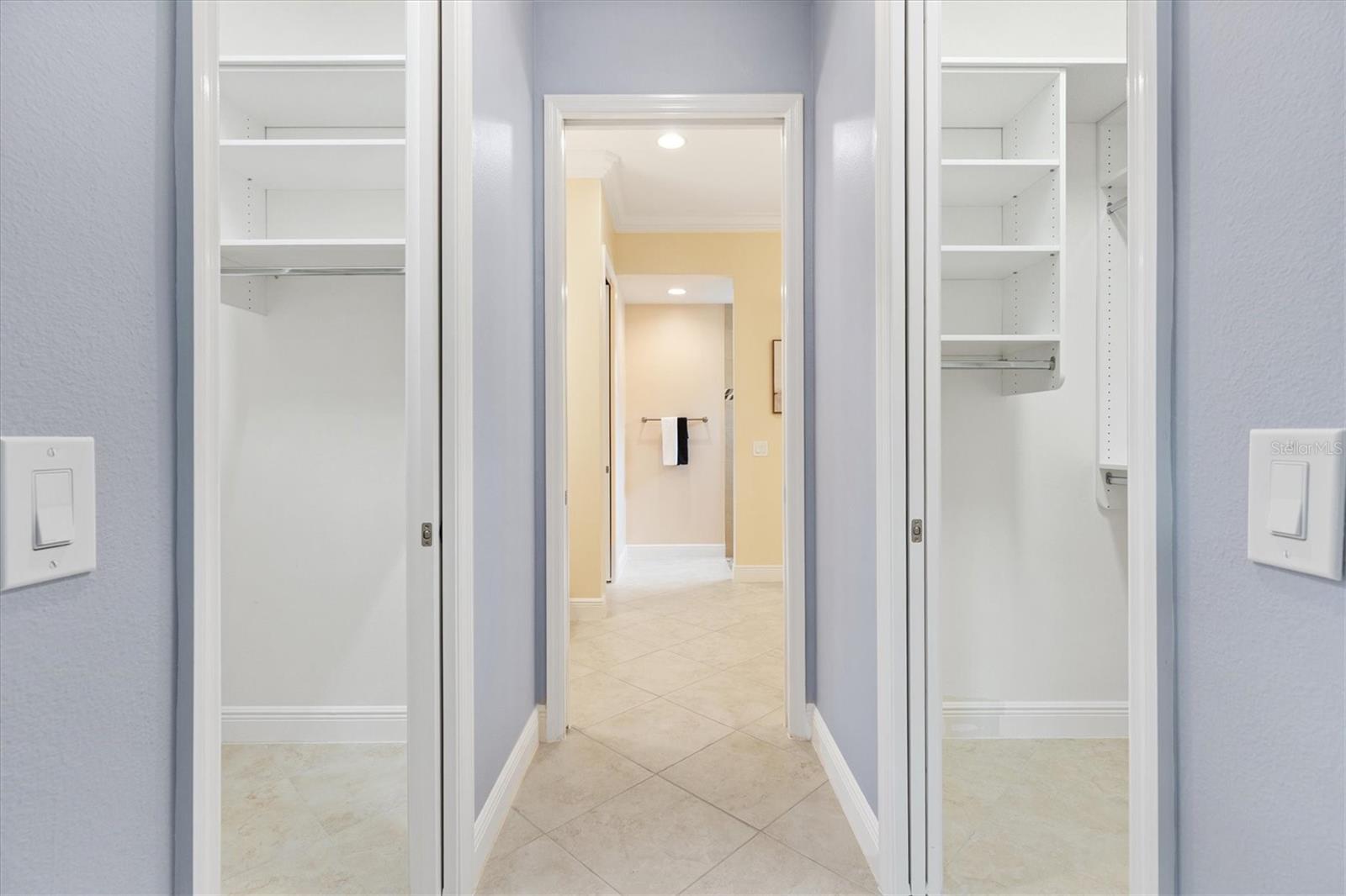 Image 21 of 92 For 6988 Lawrenceville Way