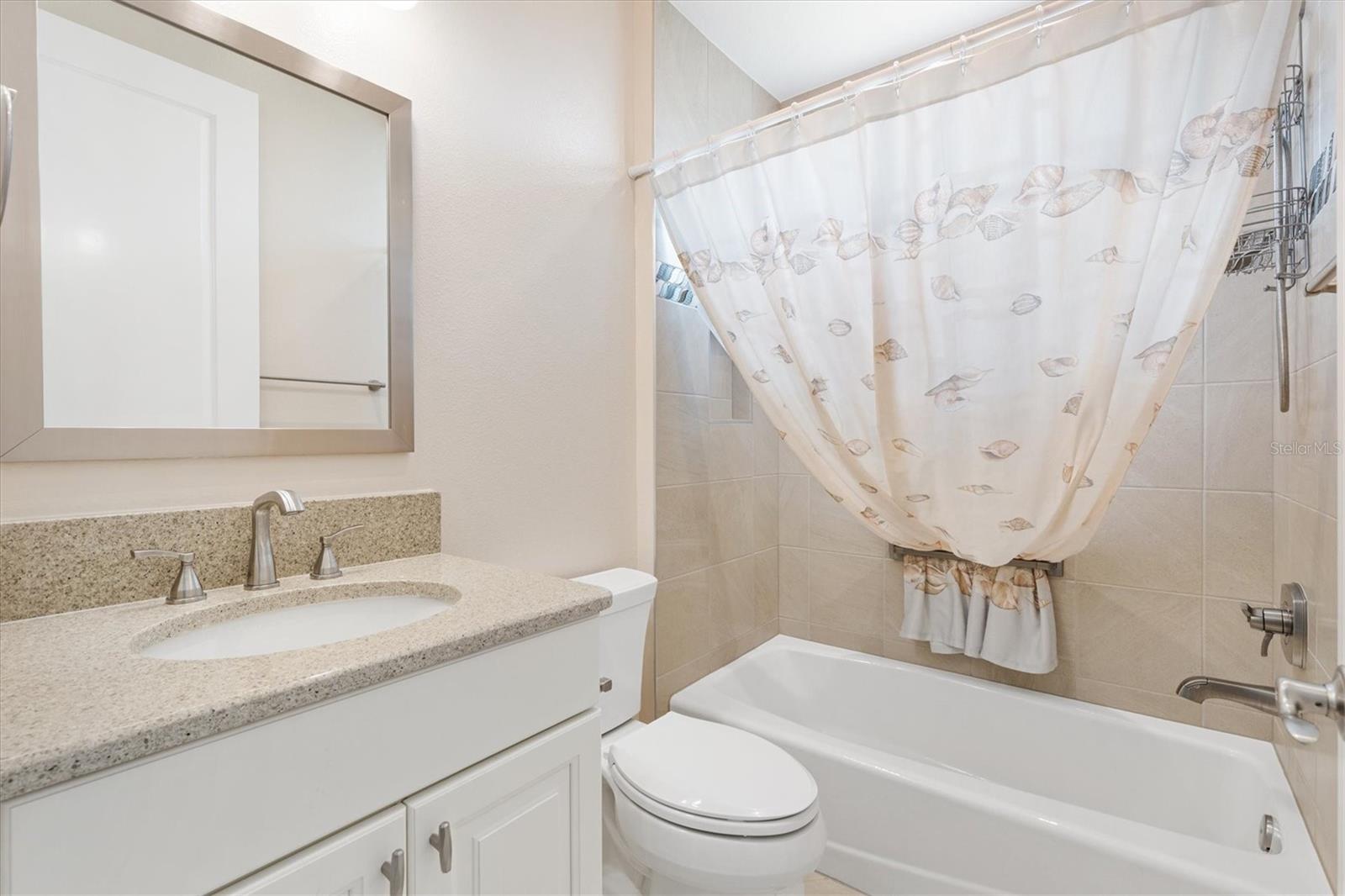 Image 32 of 92 For 6988 Lawrenceville Way