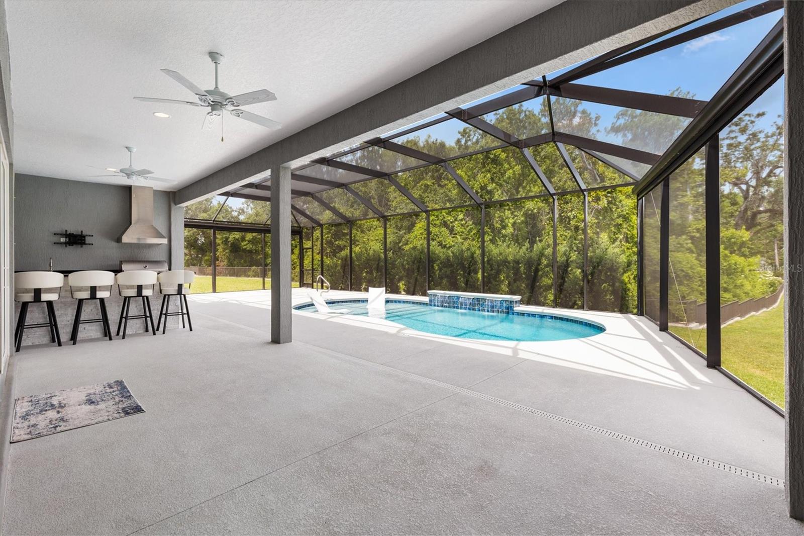 Image 37 of 92 For 6988 Lawrenceville Way
