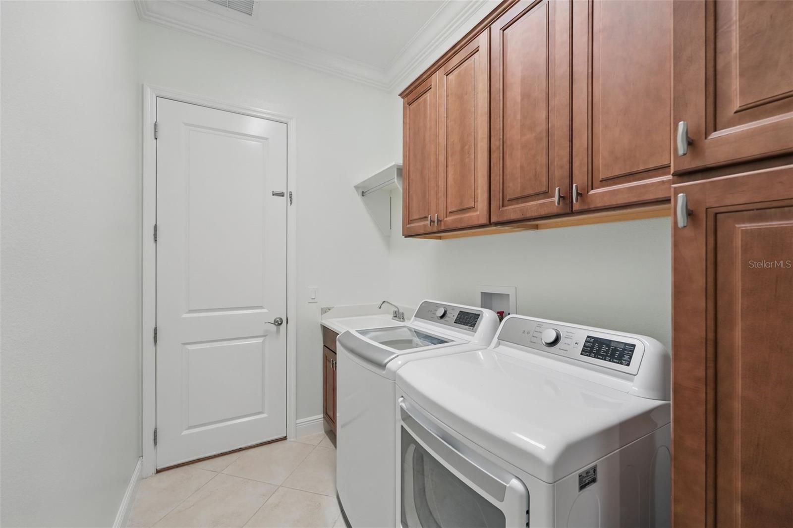 Image 78 of 92 For 6988 Lawrenceville Way