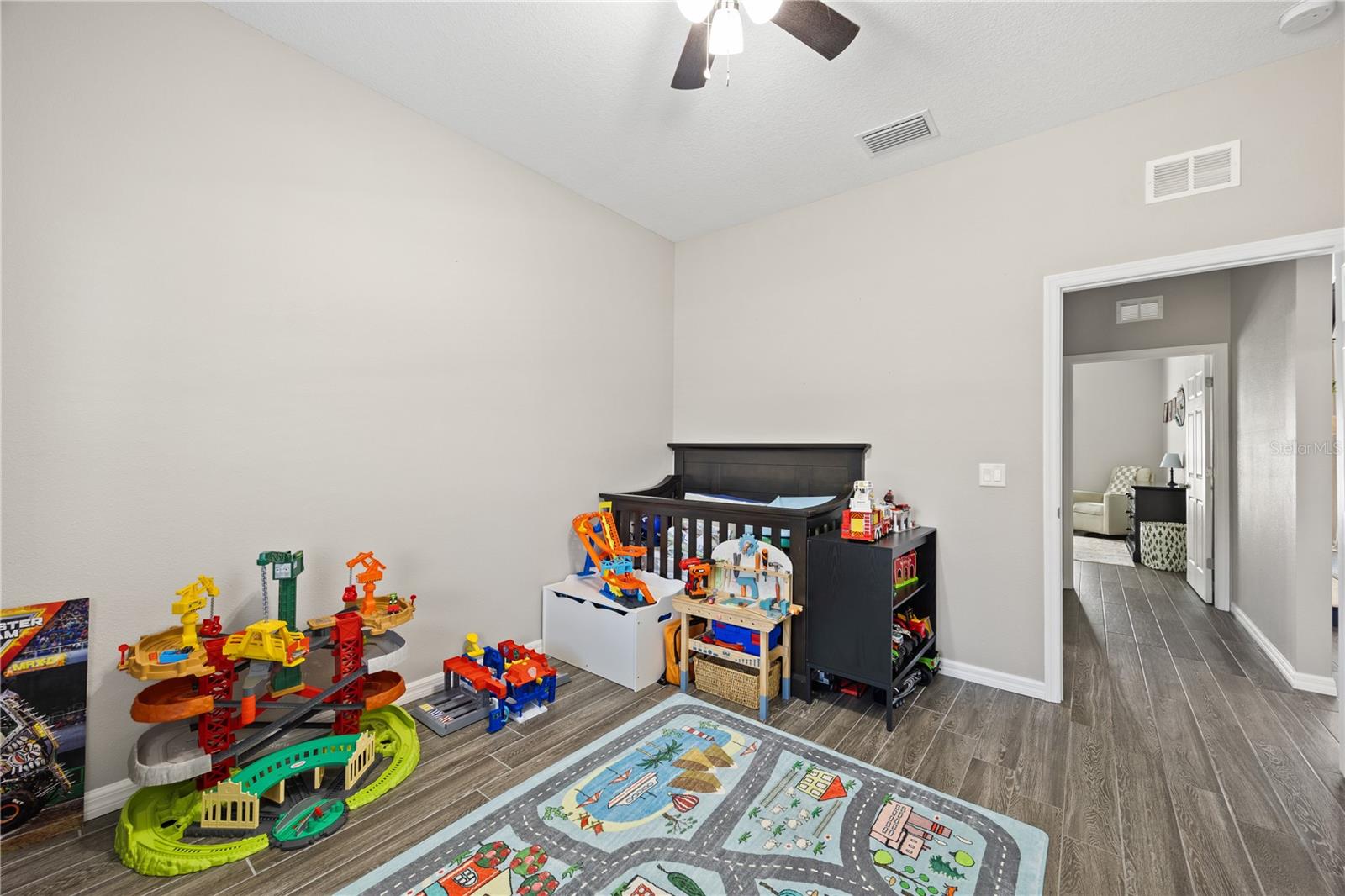 Image 16 of 63 For 382 1st Street