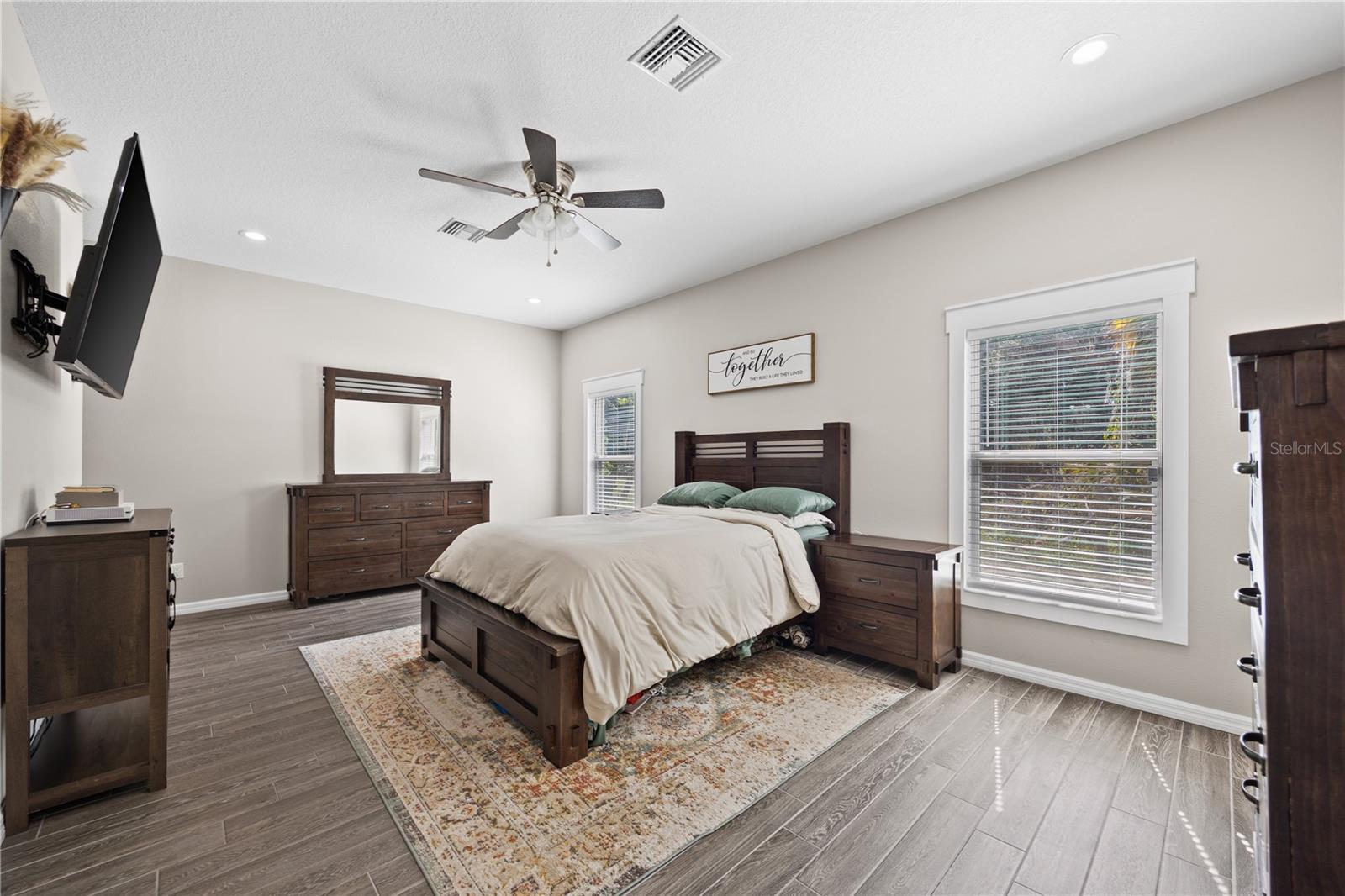 Image 30 of 63 For 382 1st Street