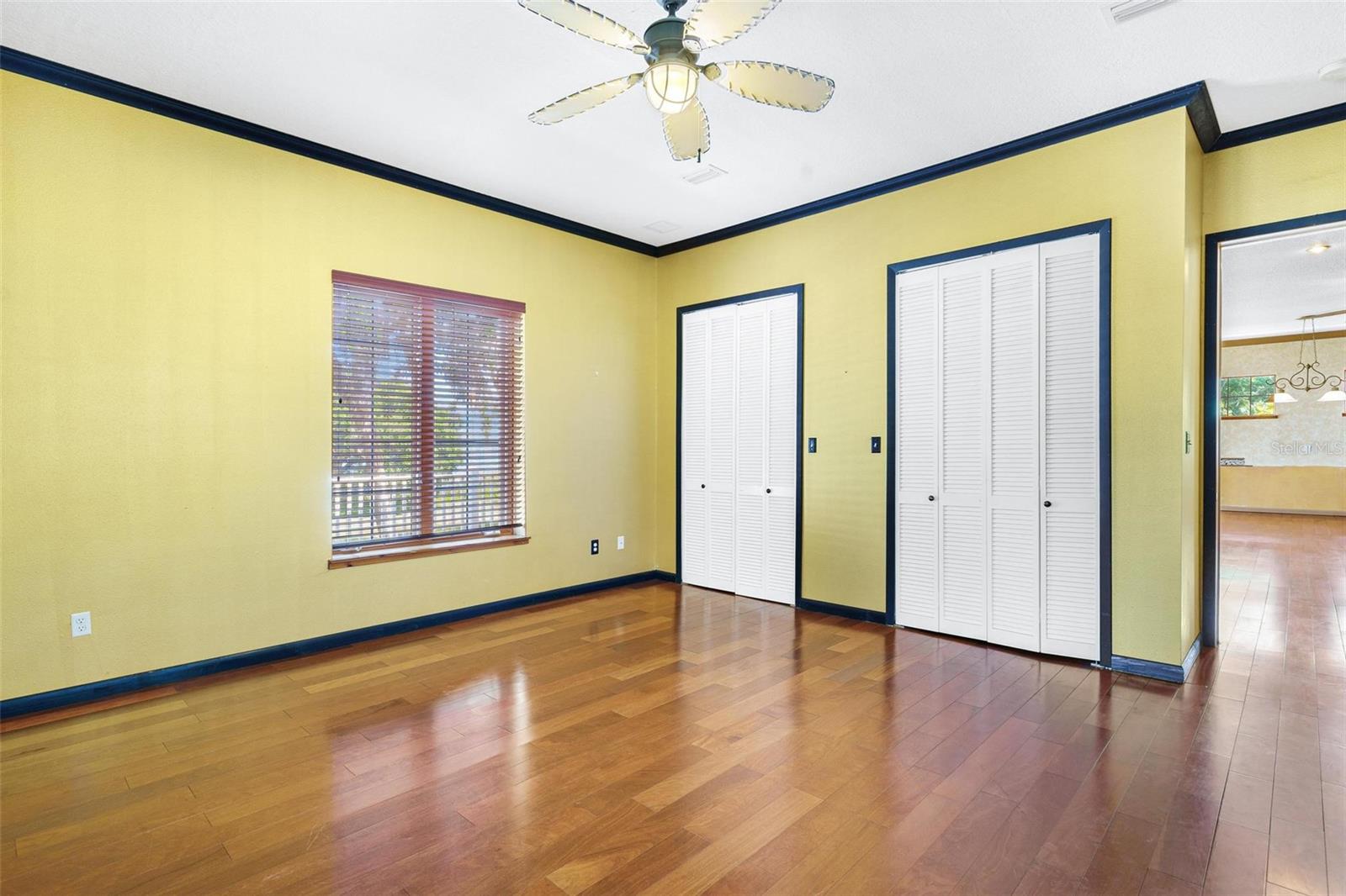 Image 32 of 71 For 2400 Griffin Drive