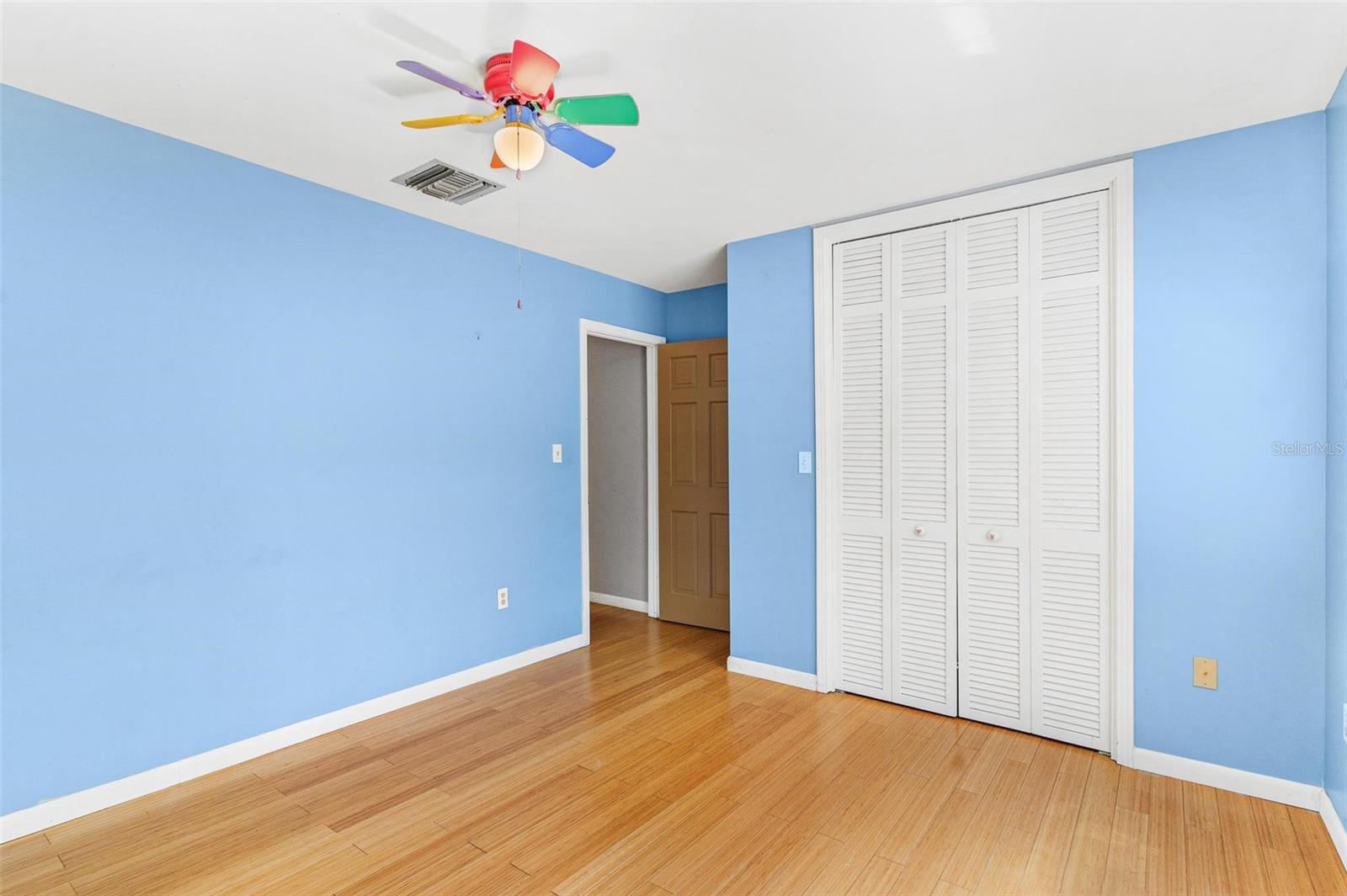 Image 39 of 71 For 2400 Griffin Drive