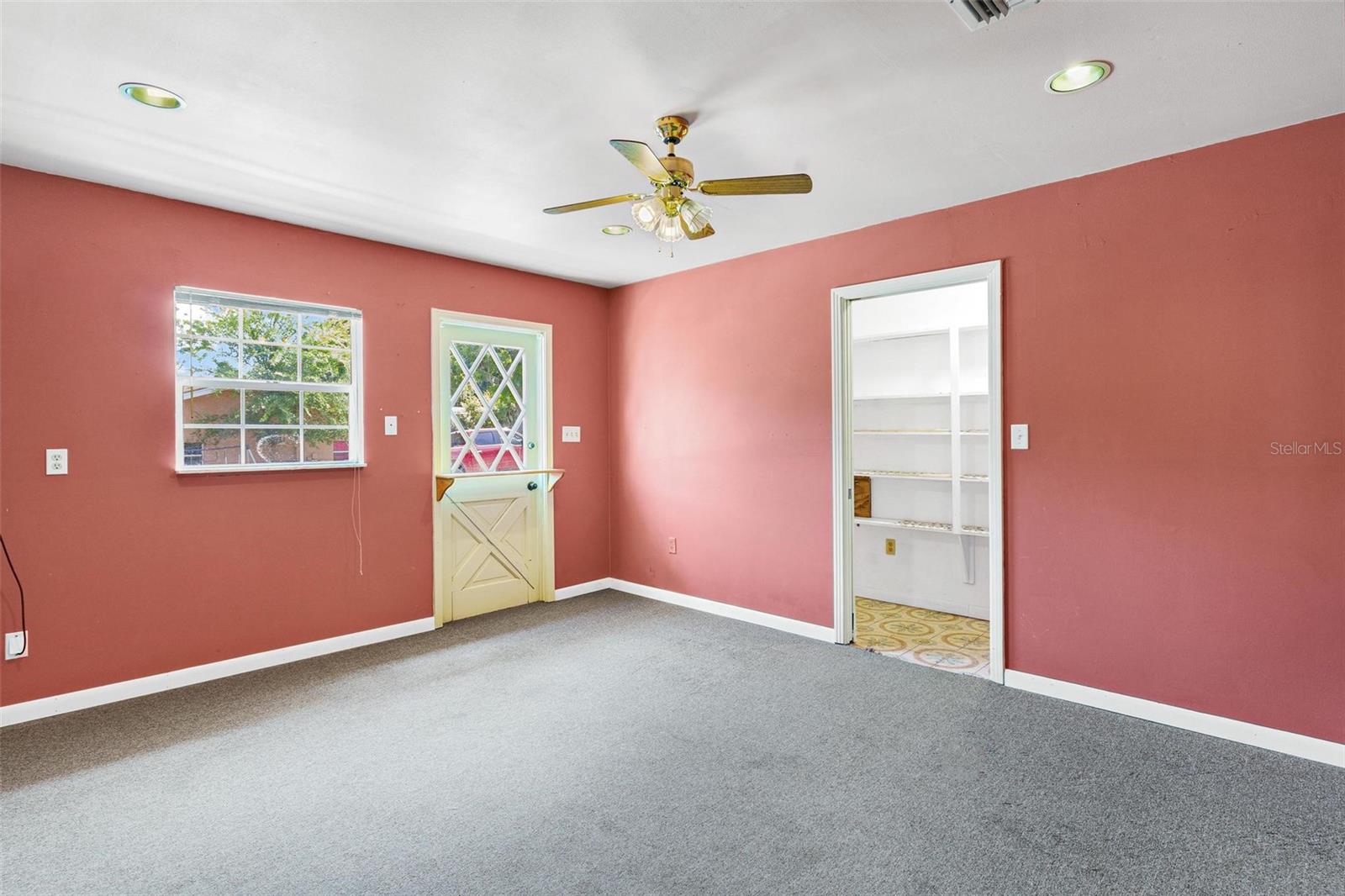 Image 51 of 71 For 2400 Griffin Drive