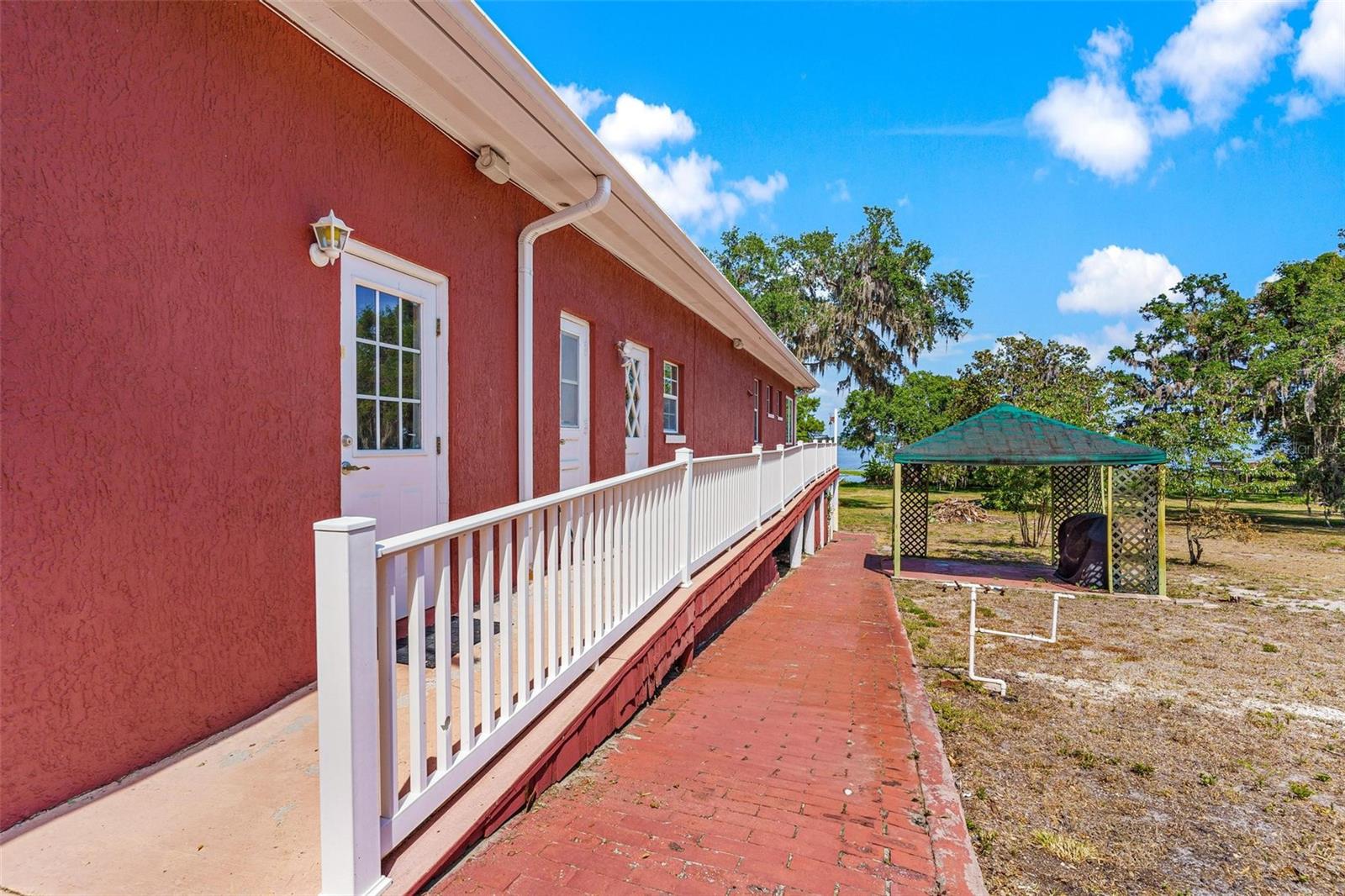 Image 53 of 71 For 2400 Griffin Drive