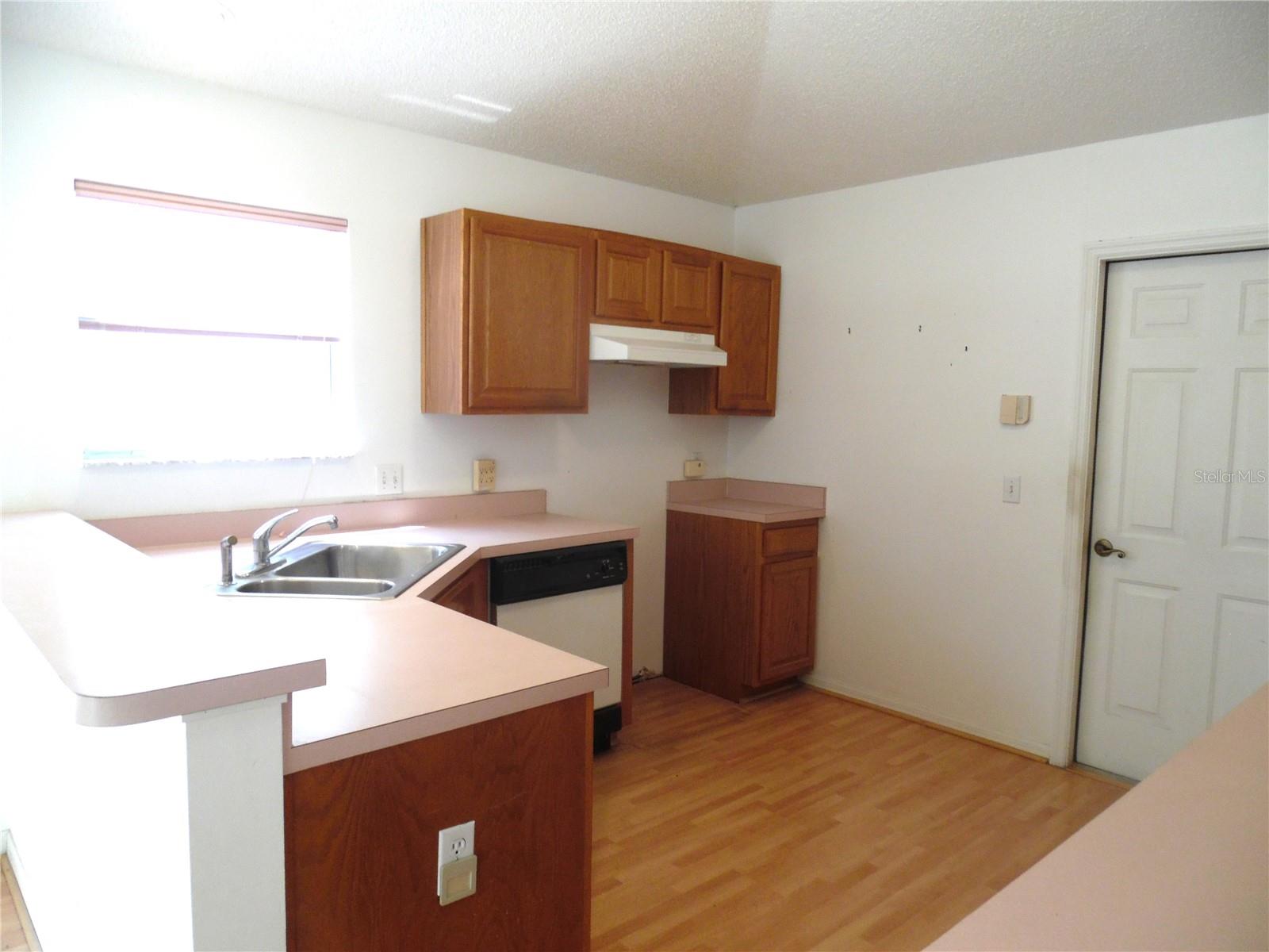 Image 10 of 25 For 739 Cortez Avenue