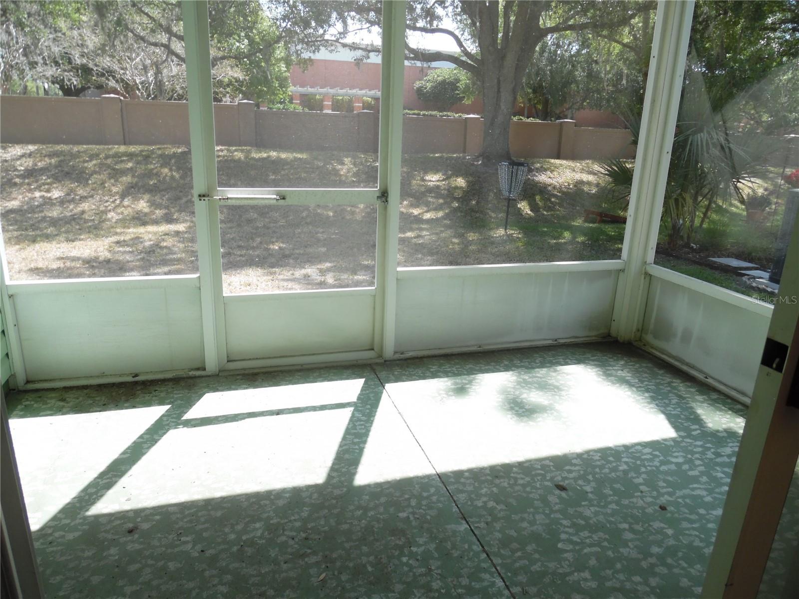 Image 18 of 25 For 739 Cortez Avenue