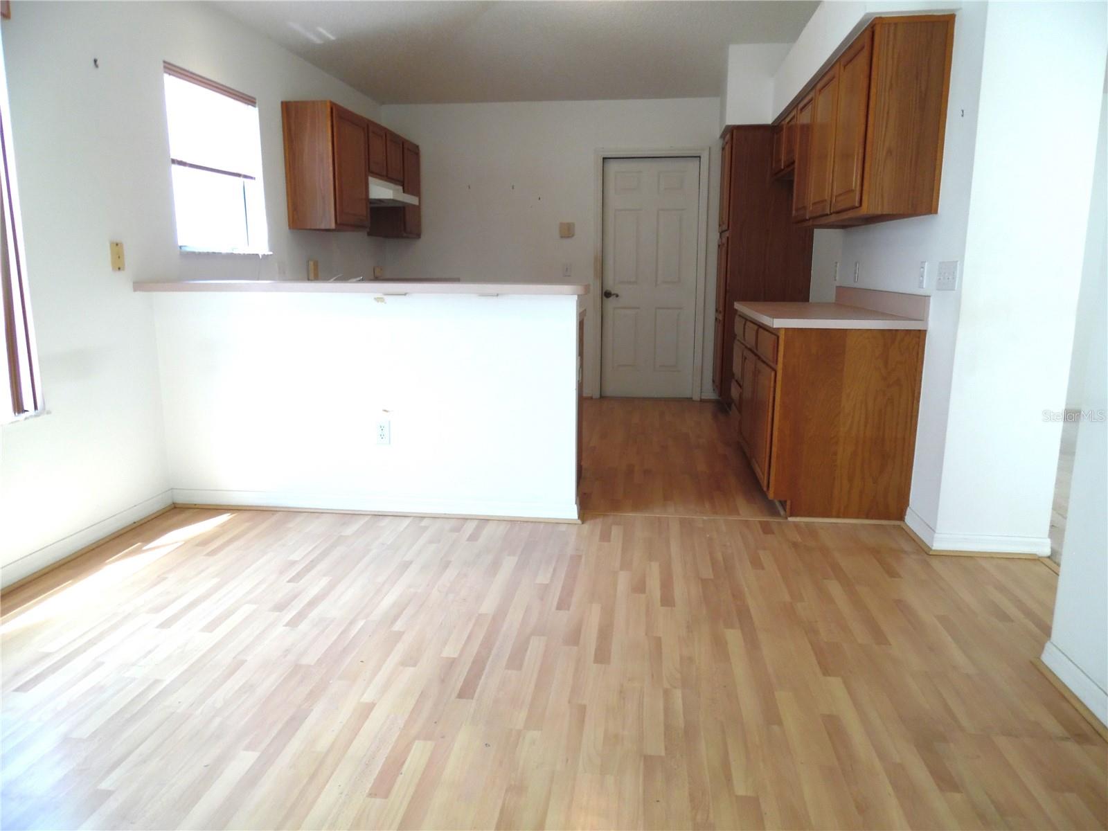 Image 9 of 25 For 739 Cortez Avenue