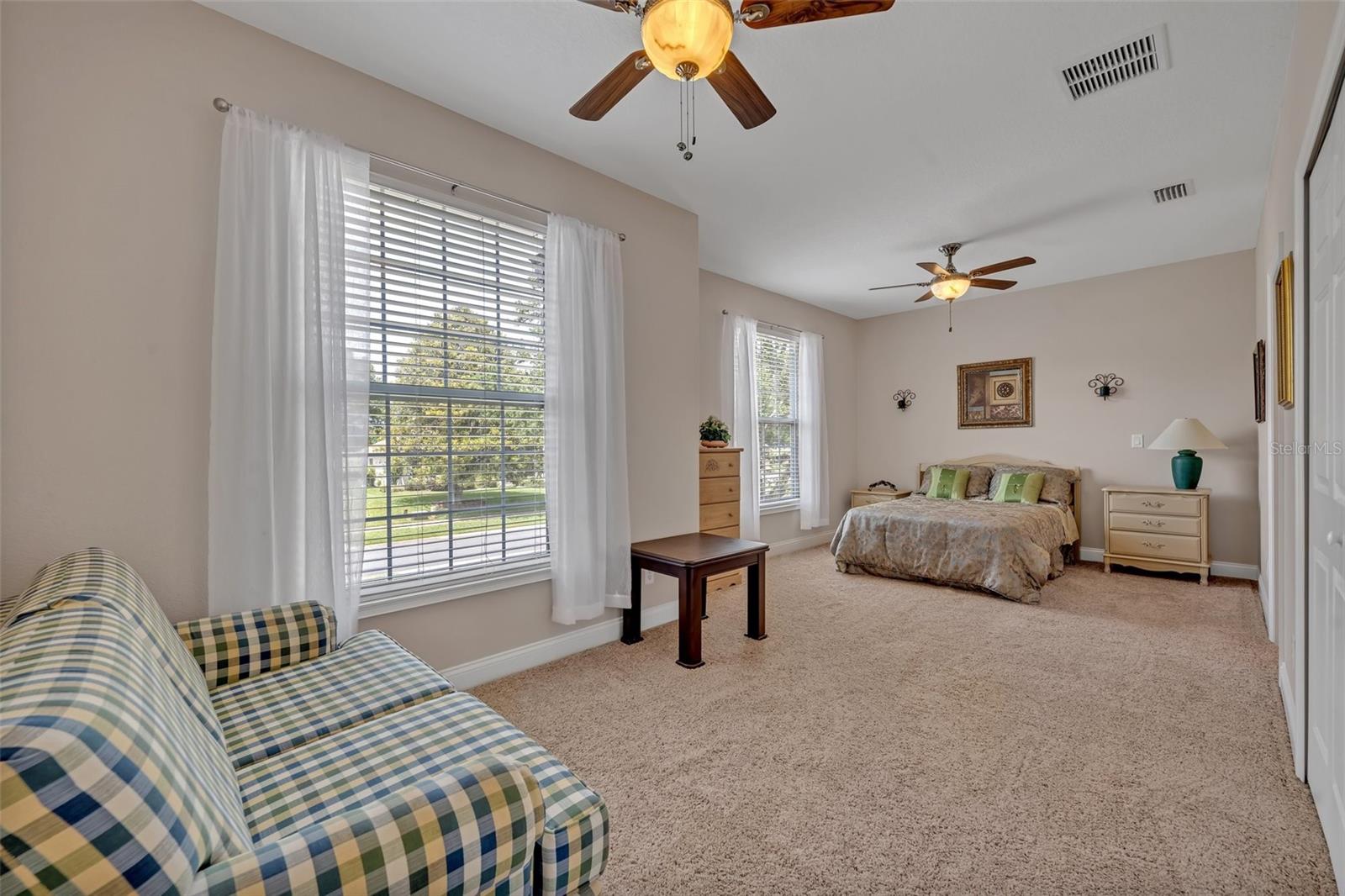 Image 39 of 80 For 15001 Green Valley Boulevard
