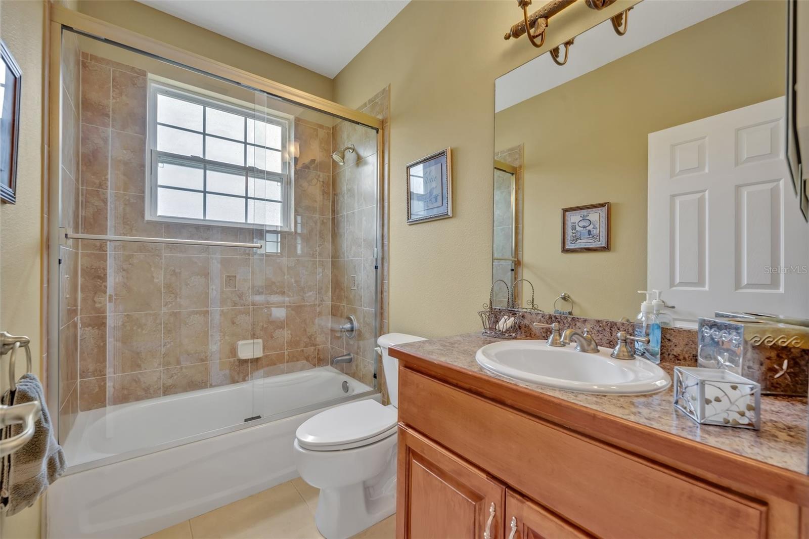 Image 46 of 80 For 15001 Green Valley Boulevard