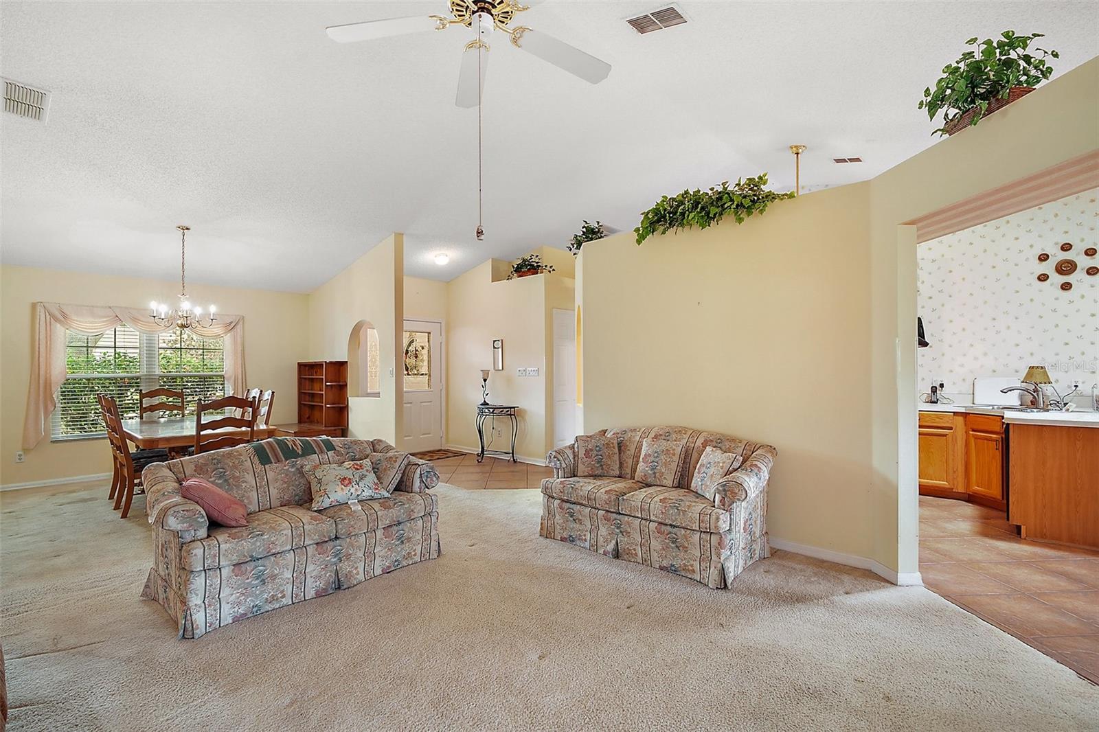 Image 17 of 36 For 25333 River Crest Drive