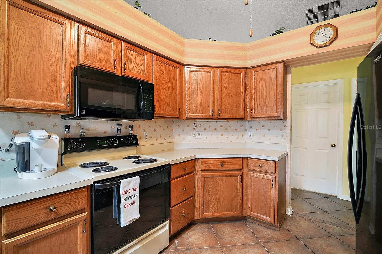 Image 22 of 36 For 25333 River Crest Drive