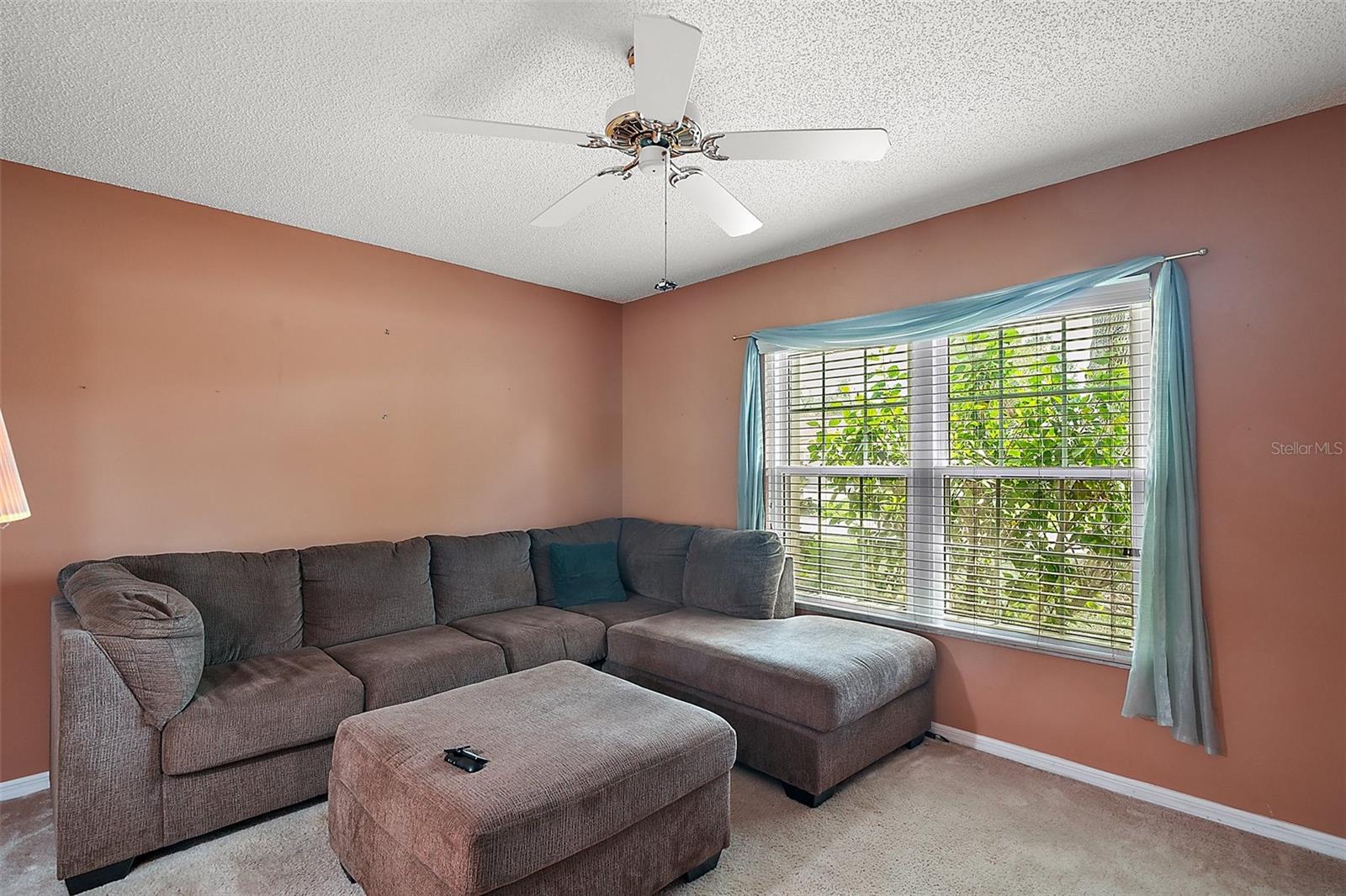 Image 27 of 36 For 25333 River Crest Drive