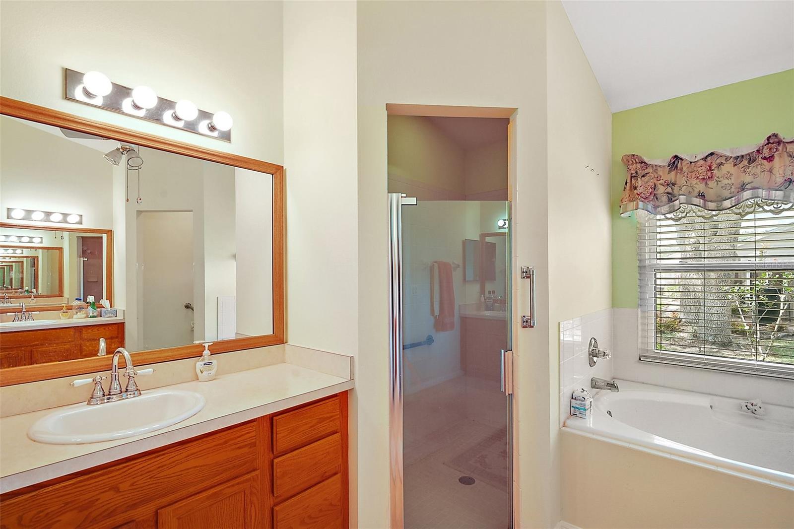 Image 34 of 36 For 25333 River Crest Drive