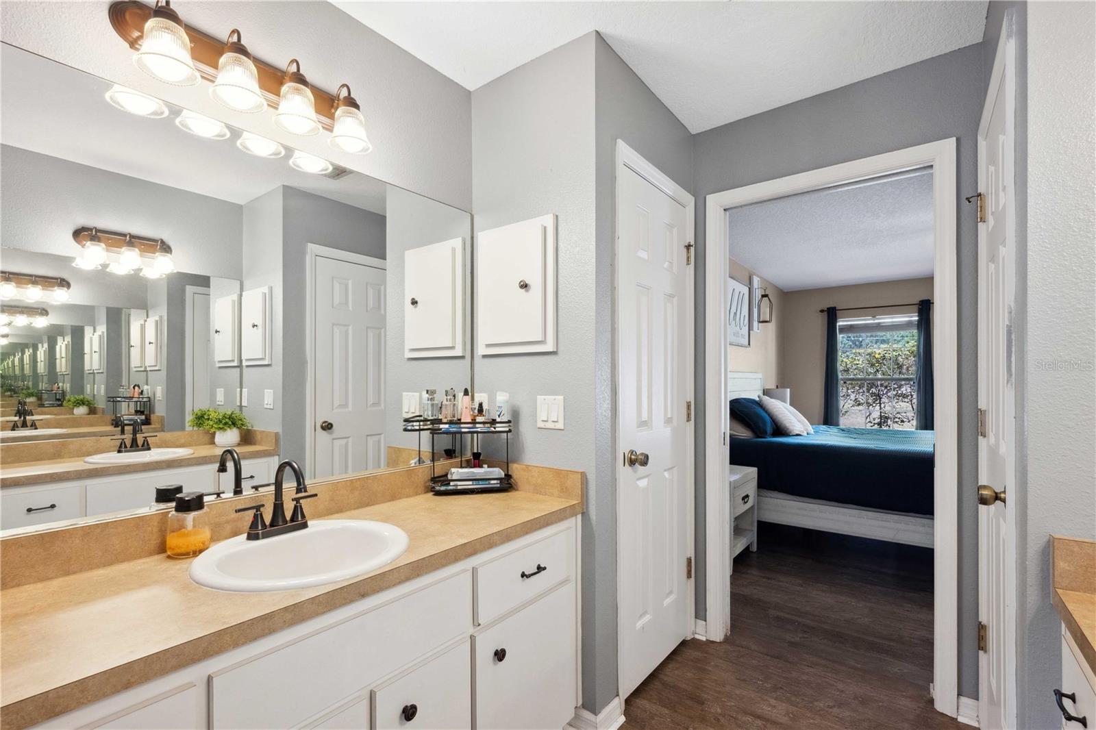 Image 37 of 51 For 2679 35th Street