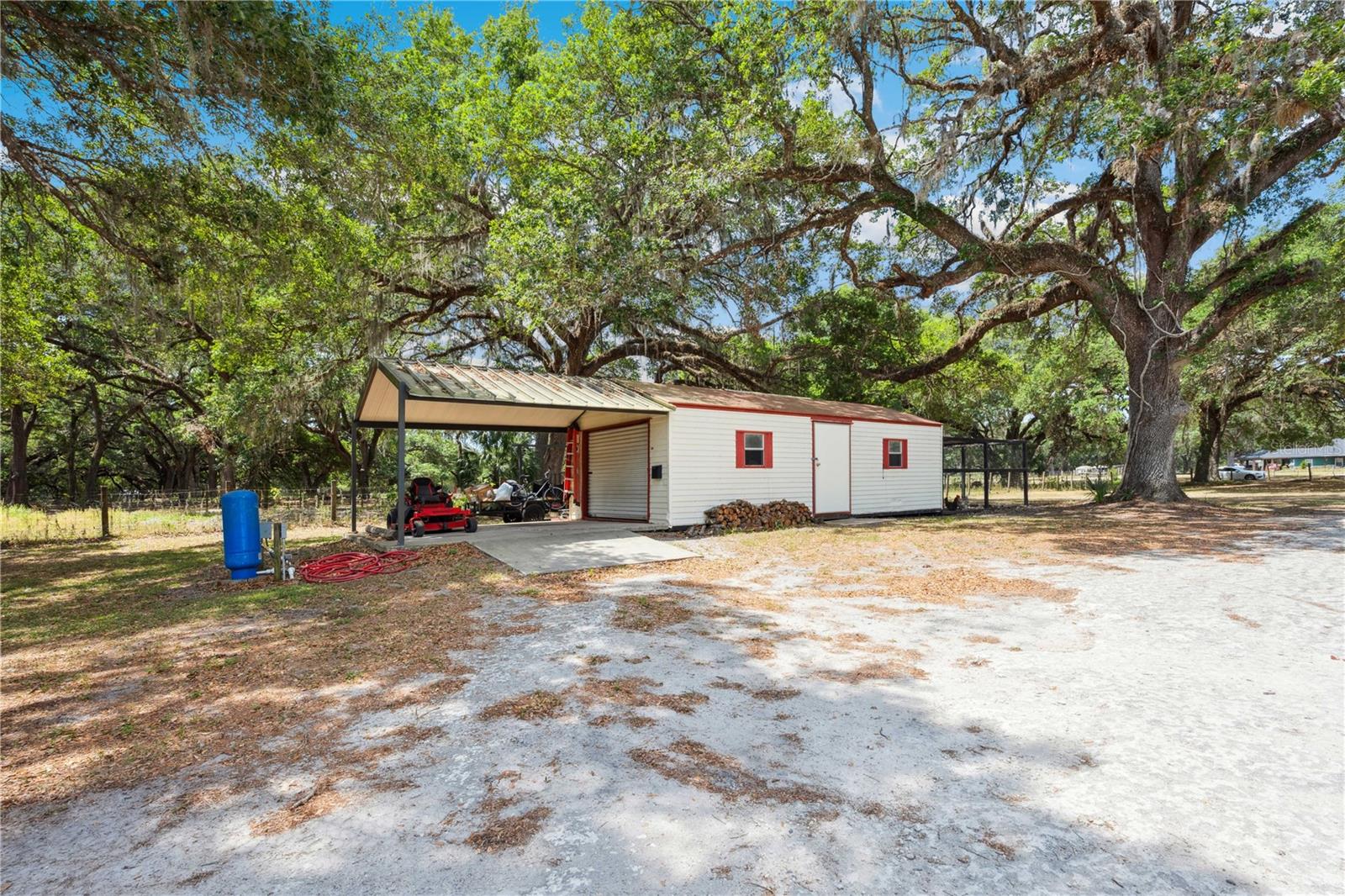 Image 5 of 51 For 2679 35th Street
