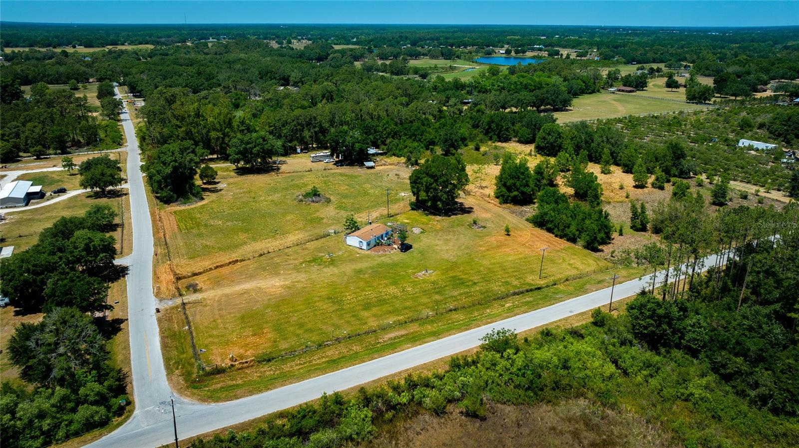 Image 4 of 32 For 7701 Groveland Farms Road