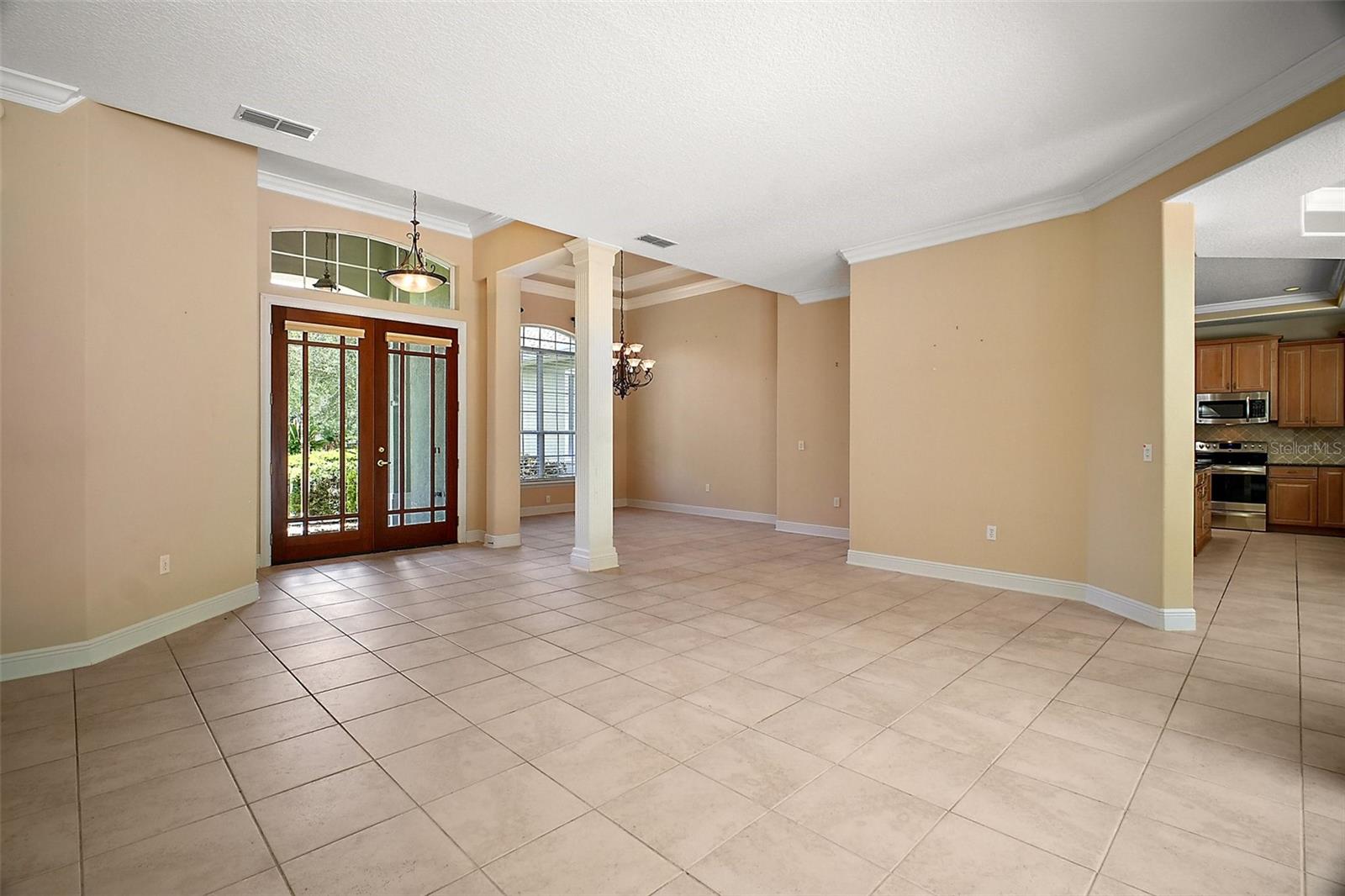 Image 10 of 43 For 7249 Chesterhill Circle