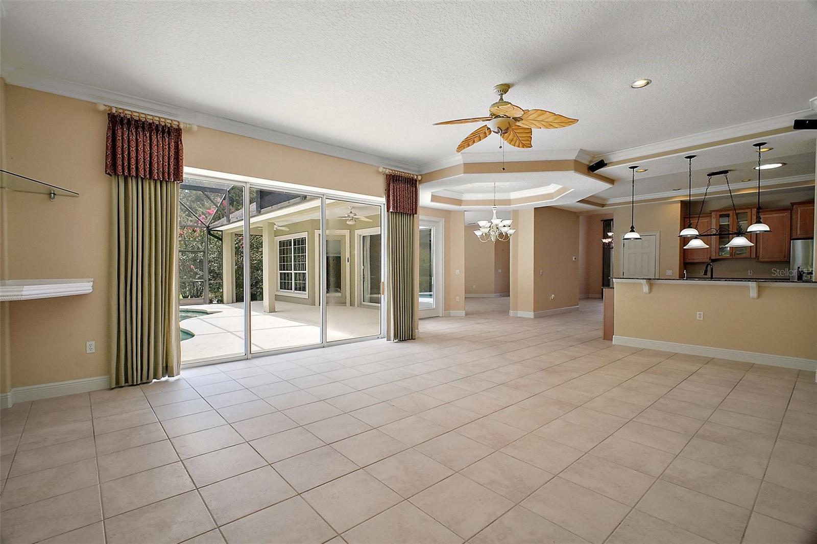 Image 15 of 43 For 7249 Chesterhill Circle