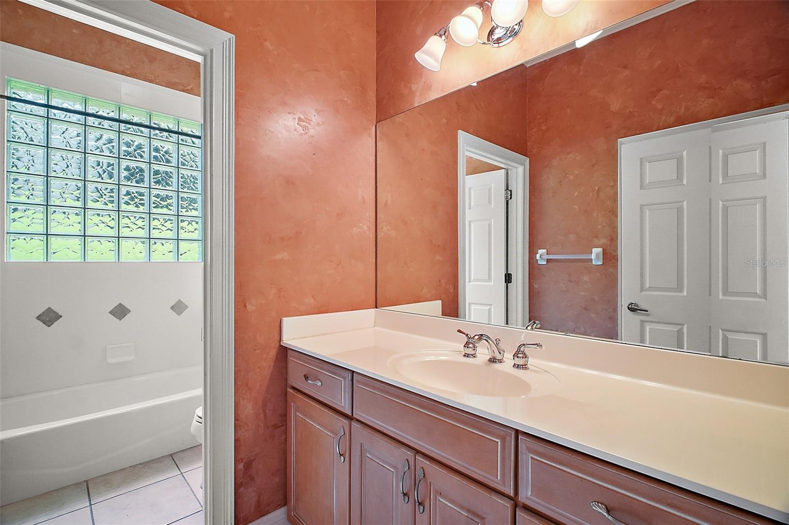 Image 33 of 43 For 7249 Chesterhill Circle